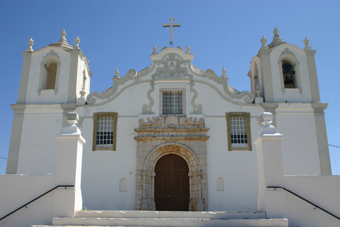 Igreja de S. Tiago / Church of S. Tiago