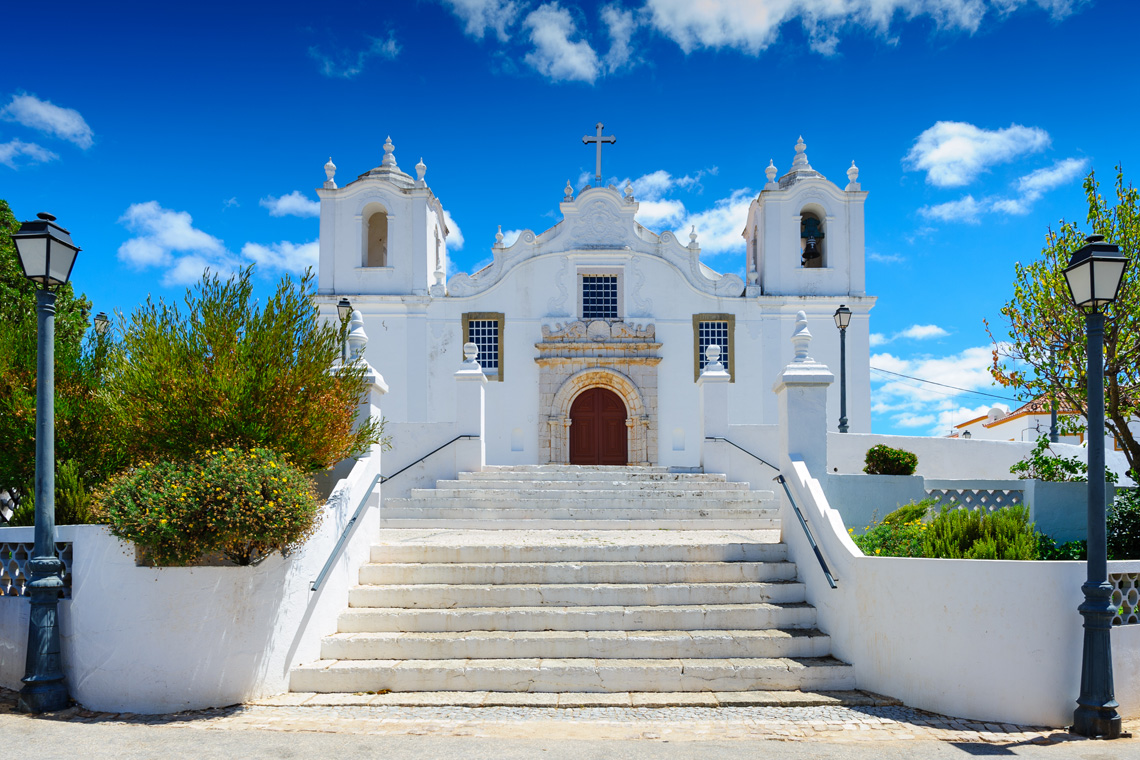 Igreja de S. Tiago / Church of S. Tiago