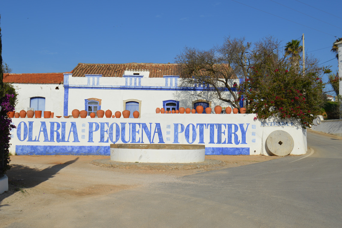 Olaria de Porches – Olaria Pequena / Porches Pottery – The Little Pottery